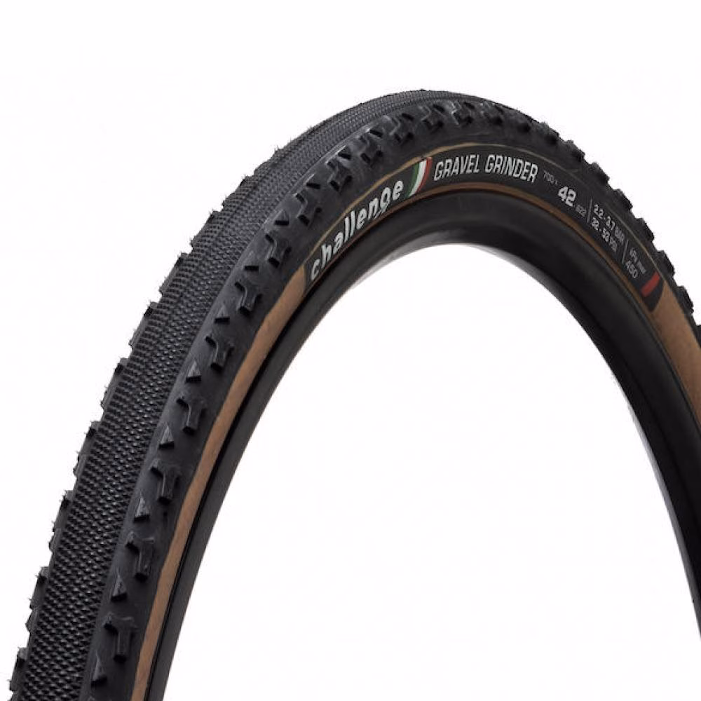 Challenge Gravel-Reifen Gravel Grinder Race Clincher 42-622 Schwarz/braun - schneller Gravel-Allrounder mit Pannenschutz