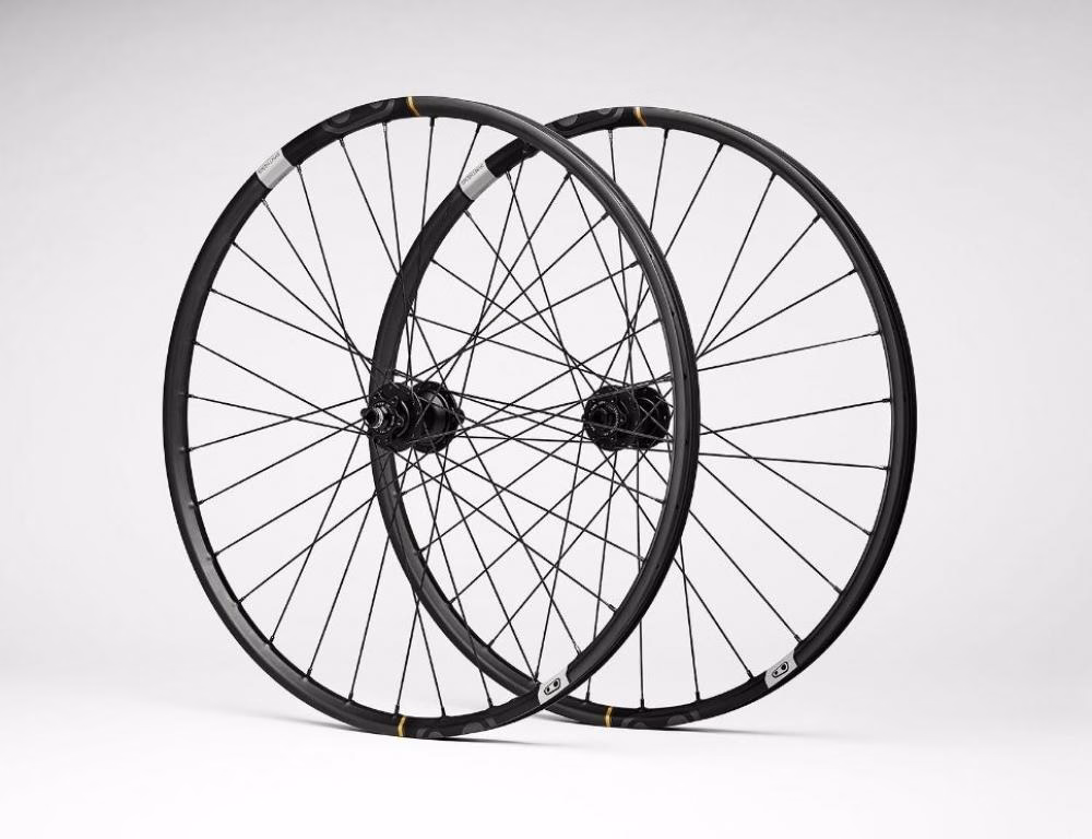 Crankbrothers Synthesis Carbon XCT11 BOOST I9 Hydra Tubeless Ready Laufradsatz, 29Zoll , 110x15mm-148x12mm, SRAM XD, black