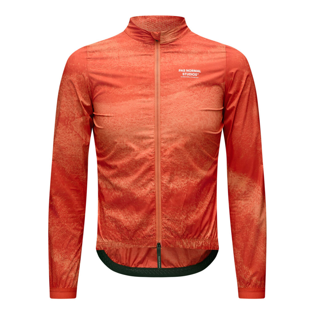 Pas Normal Studios Mechanism Stow Away Jacket Fahrradjacke Herren L aop hibiscus orange