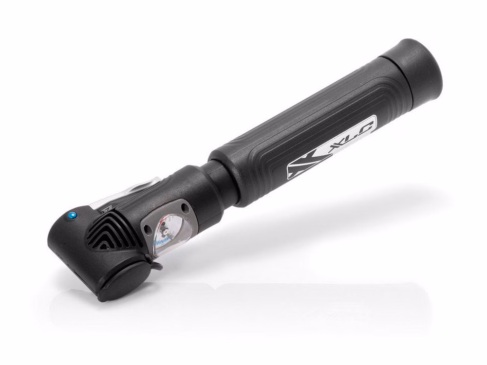 XLC PU-D01 Alpha Minipumpe (8 bar | Kunststoff | 205mm | Dualkopf